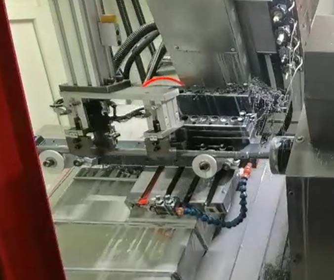 摩托車(chē)配件桁架機械手.jpg